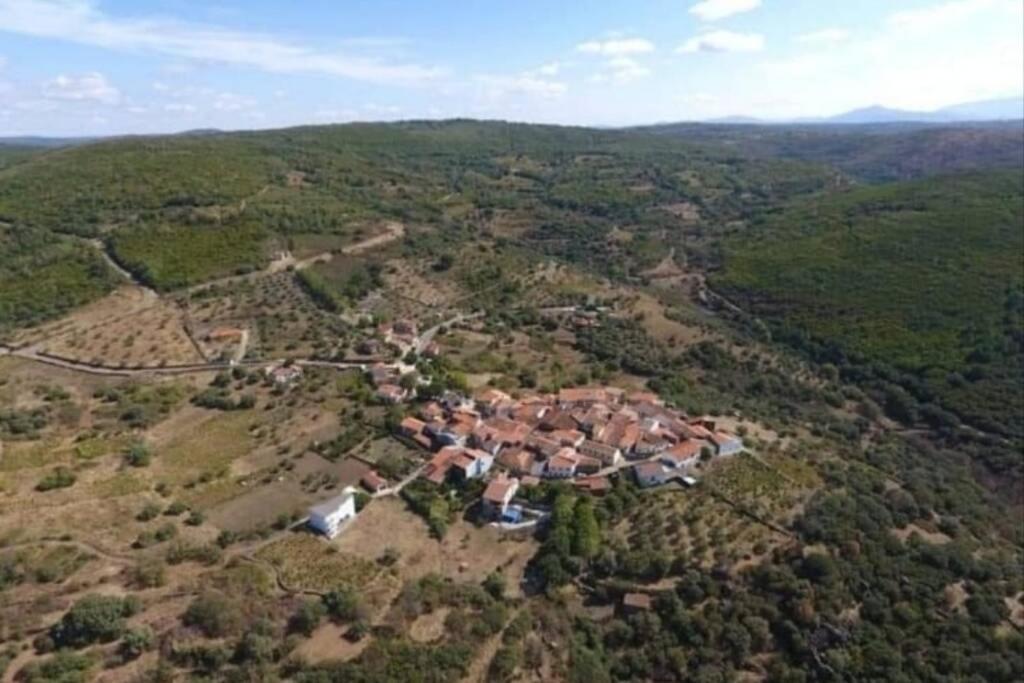 Casa Curias, para 7 personas en Molinillo Exterior foto